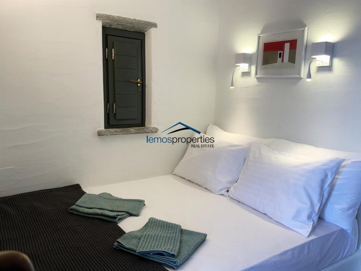 Aqua Blue, Only 100 Meters From The Beach Of Gialiskari Ioulis Eksteriør bilde